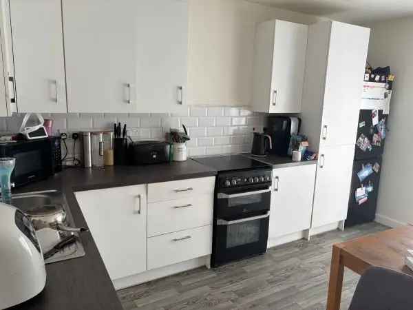 New Build Home Near Transport and Country Park
