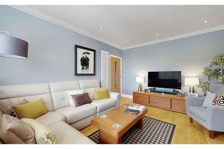 3 Bed Semi-Detached House Lenzie