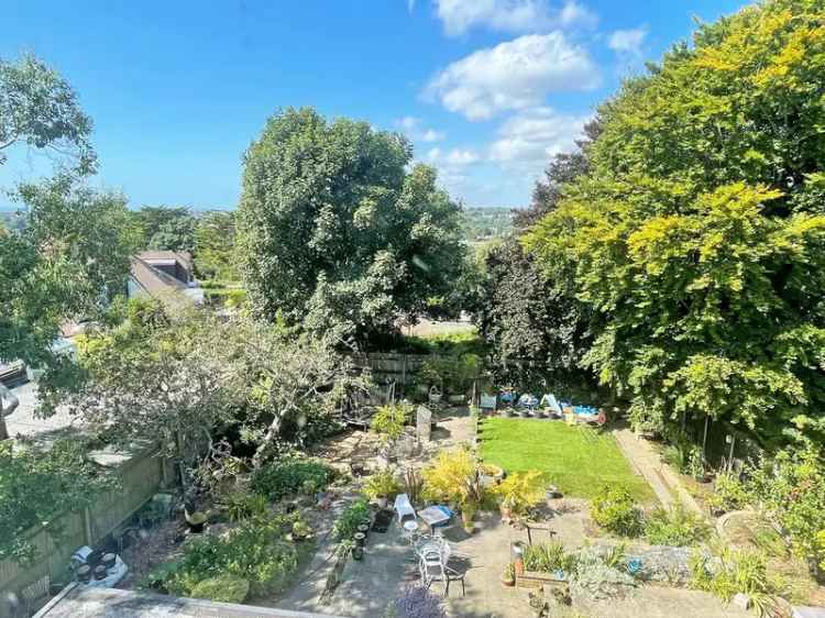 6 Bedroom Detached House for Sale in Brighton