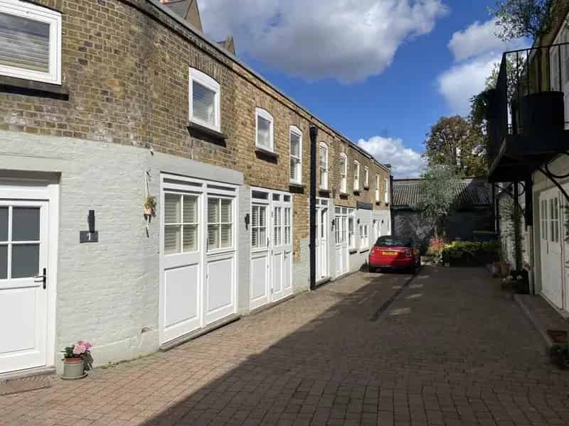 Commercial property For Rent , London, England
