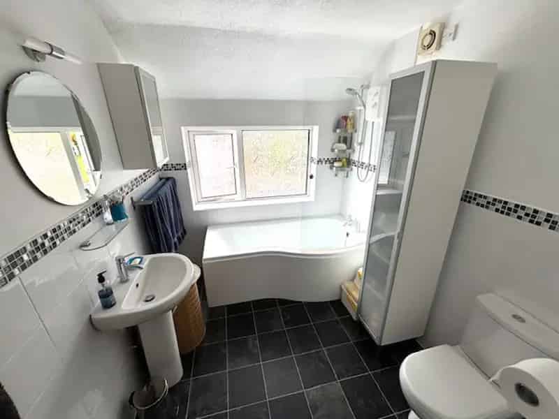 3 Bedroom Detached House to Rent Great Barr