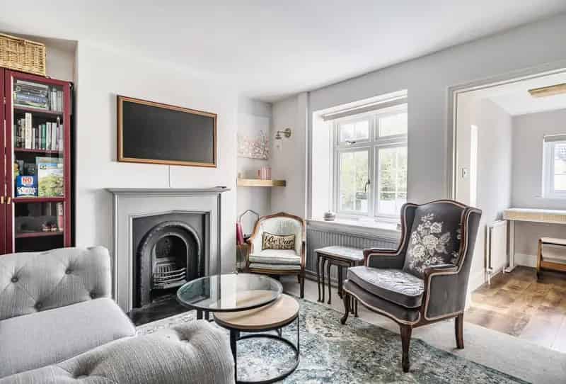 3 Bedroom Cottage for Sale Near Longwell Green