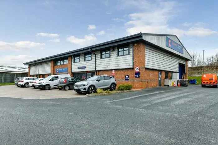 Trade Counter Unit Near J28 M1 Mansfield