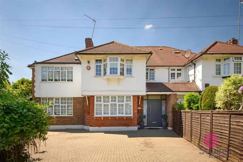 6 Bedroom Detached House to Rent