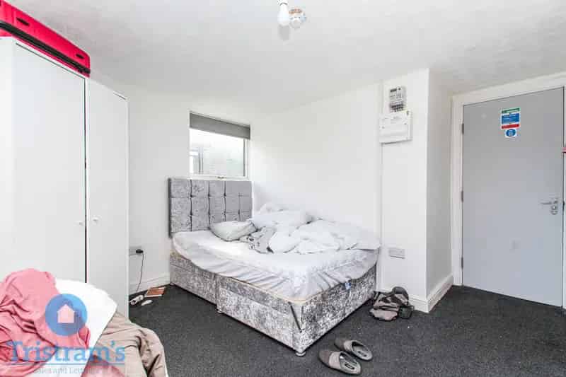 1 Bedroom Studio House to Rent for Students in Radford Nottingham