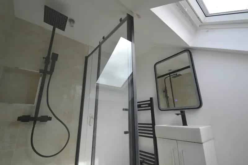 7 Bedroom 7 Ensuite House to Rent in Hanwell Ealing