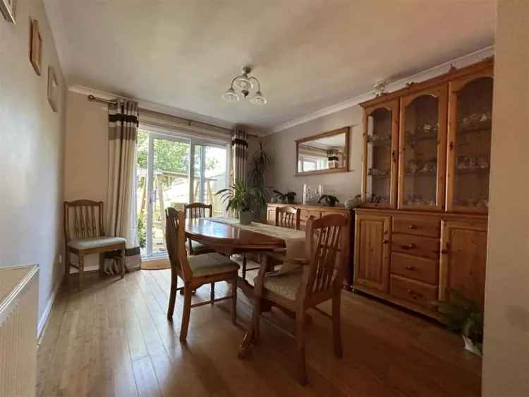 3 Bedroom Link Detached House Kempshott