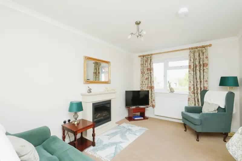 Burnham Market Family Home with Annexe