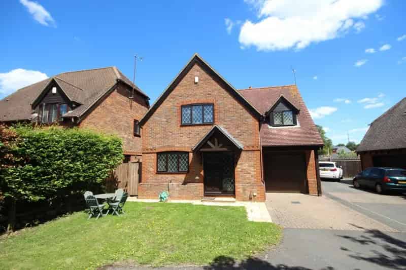 4 bedroom House
 To Rent