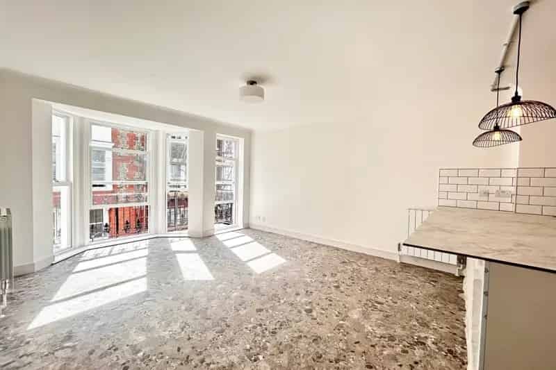 Two Bedroom Apartment Kemptown Sea Views Private Garage