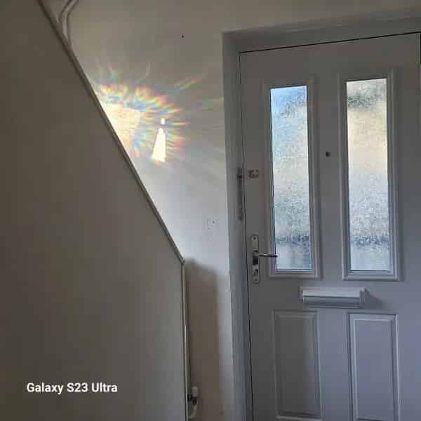 2 Bed Semi Detached House Near Shops and Schools