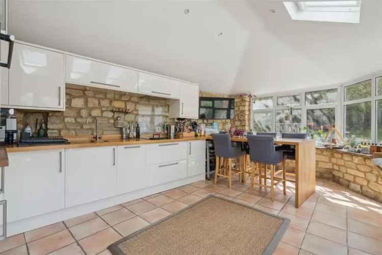 4 Bedroom Semi-Detached House with Annexe Great Linford