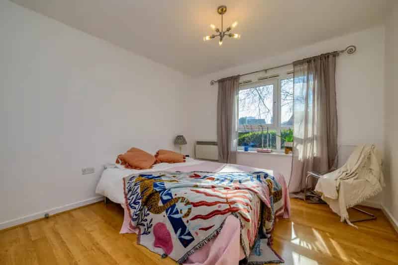 1 Bedroom Apartment House to Rent Near Reading Town Centre