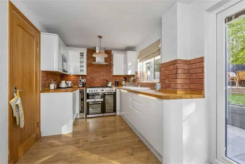 3 Bed Detached House with EV Charger and Private Garden