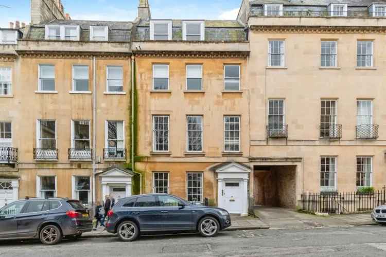 2 Bedroom Apartment for Sale in Bath's Historic Catharine Place