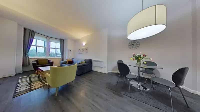 2 Bedroom Flat to Rent