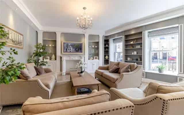 Spacious 8-Bedroom Townhouse with Private Garden and Parking
