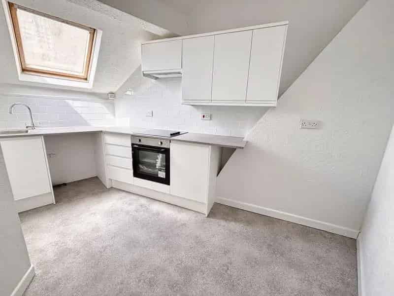 1 Bed Flat for Sale Porthcawl Town Centre