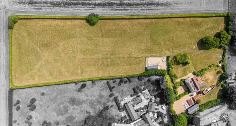 Grade II Listed Georgian Family Home with Equestrian Facilities