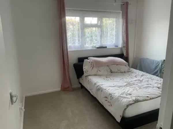 New Bathroom, Kitchen & 3 Storage Rooms Loft Top Floor Home