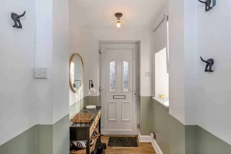 3 Bedroom Detached House to Rent
