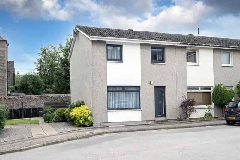 3 Bedroom House for Sale in Aberdeen West End
