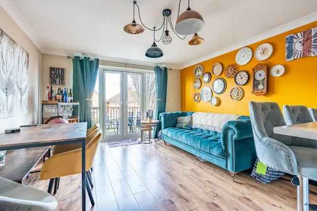 3-Floor Townhouse for Sale in Bristol