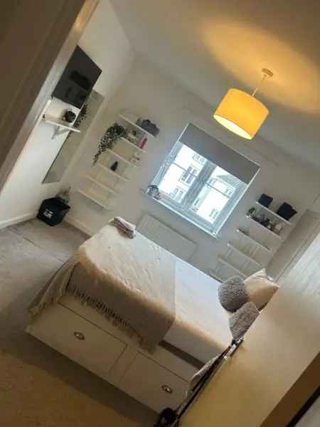 Flat For Rent in Tonbridge and Malling, England