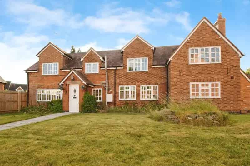 4 bedroom Detached House for sale, Birdingbury, Warwickshire, CV23