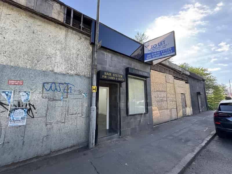 Ground Floor Retail Unit 225 sq ft Busy Road