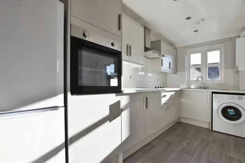 2 Bedroom Over 55s Apartment For Sale No Onward Chain