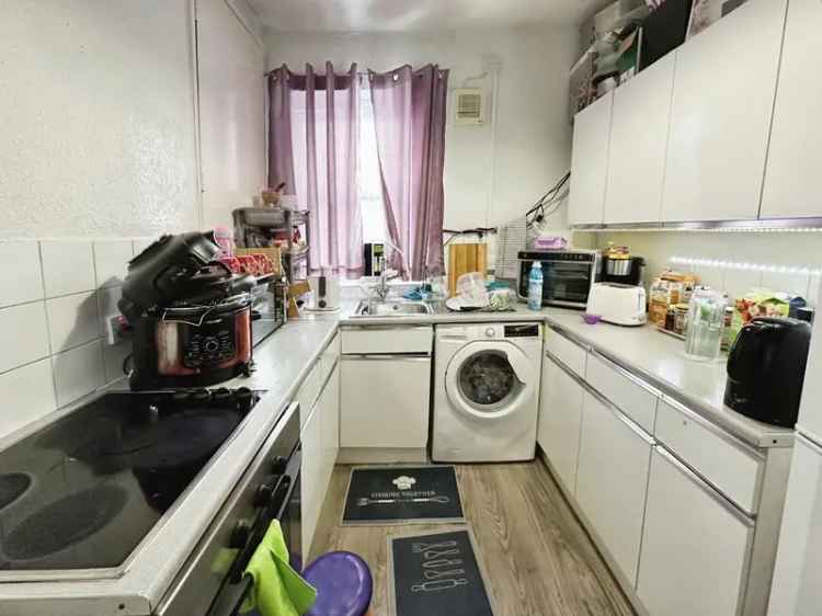 3 Bedroom Maisonette for Sale in Canning Town E16