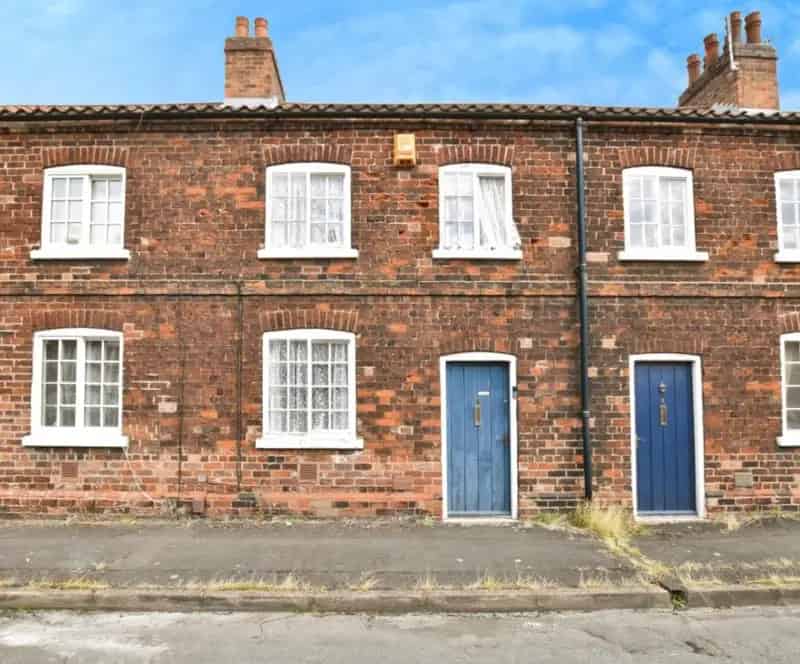 2 Bed Property for Sale Ideal First Time Buyer Investment