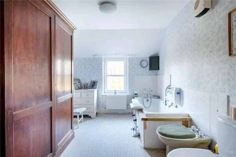 5 Bed House for Sale in Longframlington with Outbuildings and Gardens