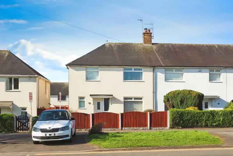 3 Bedroom End Terrace House Clifton - Gas CH, Double Glazing, South Facing Garden