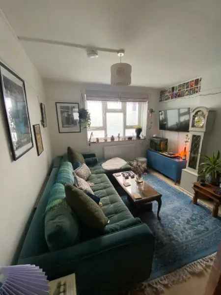 Flat For Rent in Hastings, England