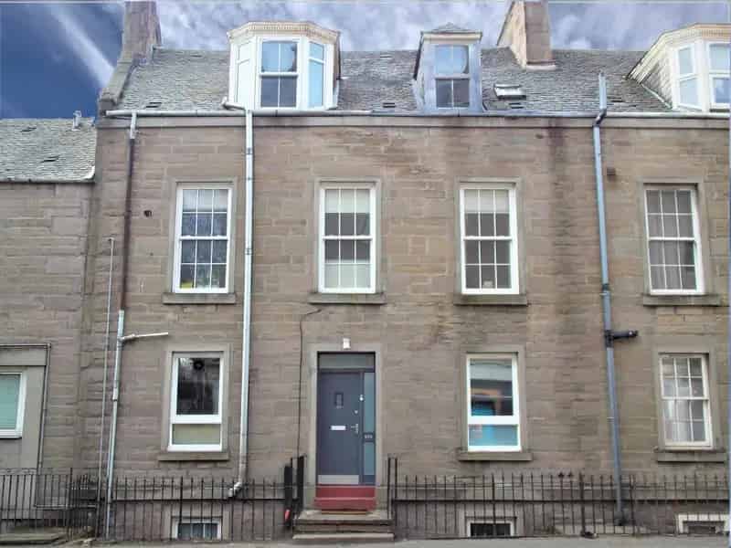 2 Bedroom Furnished Flat Near University of Dundee