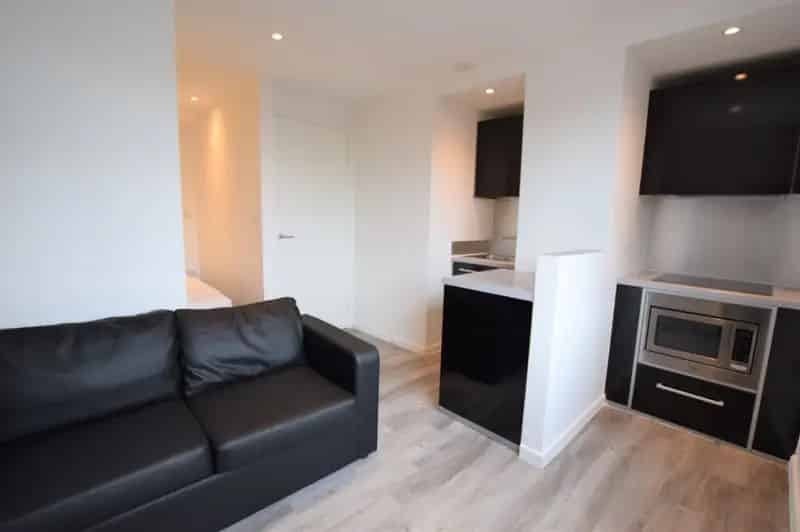 Flat
 To Rent