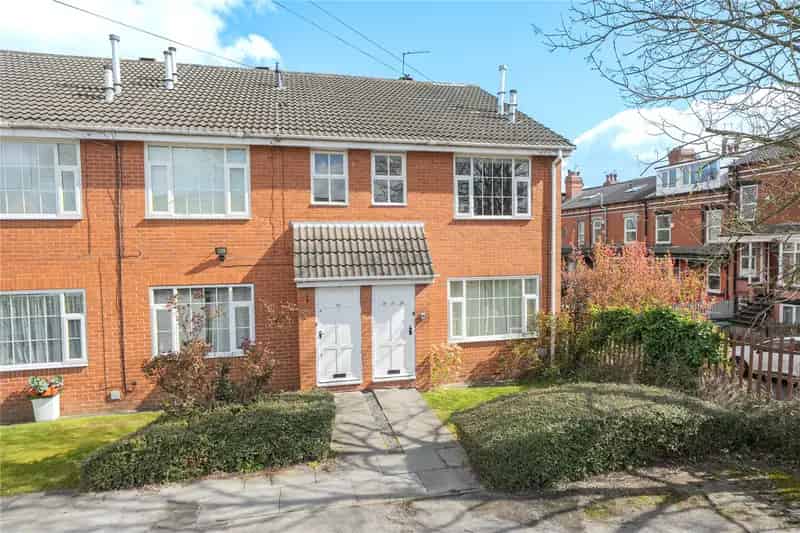 2 Bed Apartment in Burley Near Headingley