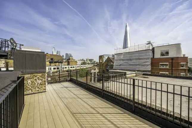 Detached house to rent in Union Street, London Bridge, London SE1