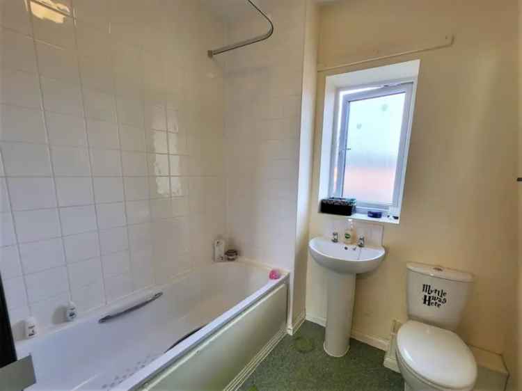 3 Bedroom House For Sale Near Wythenshawe Hospital