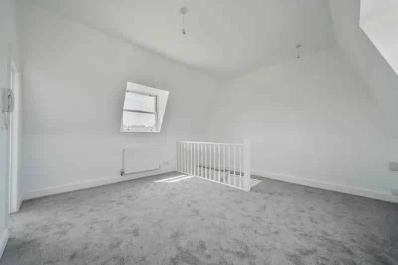 Flat For Sale , London, England