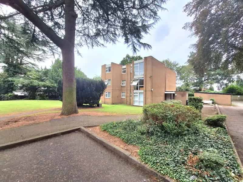 2 Bedroom Apartment House to Rent Near Amenities