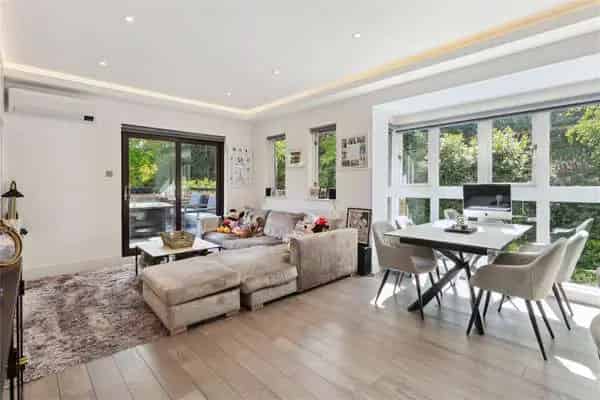 Two Bedroom Apartment for Sale in Oxshott