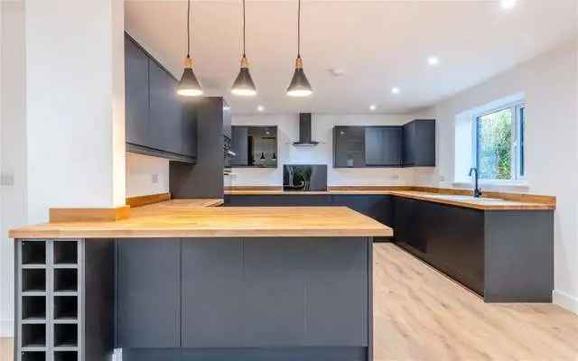 Ivy Lodge New Family Home Four Bedrooms Open Plan Kitchen Dereham