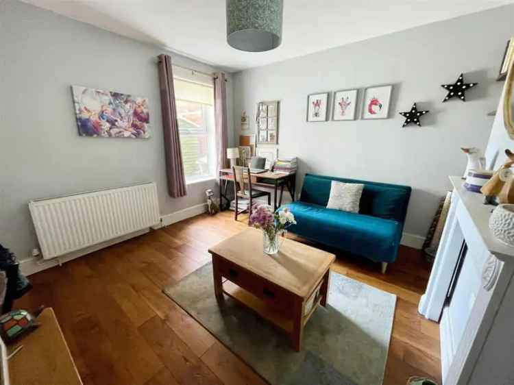 4 Bedroom Detached House for Sale in Bournemouth