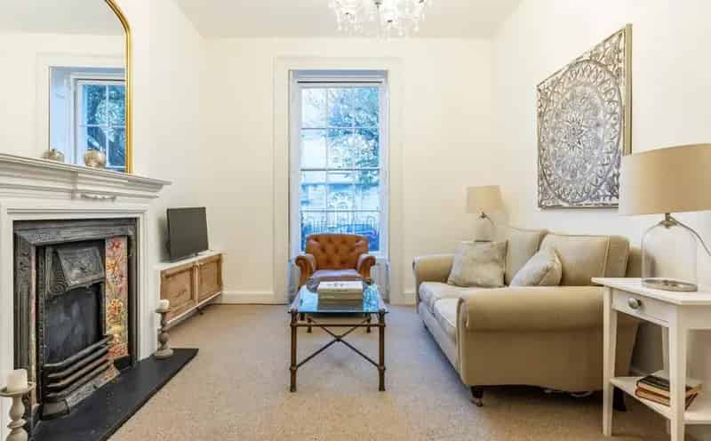 2 Bedroom Apartment to Rent in Clifton Bristol