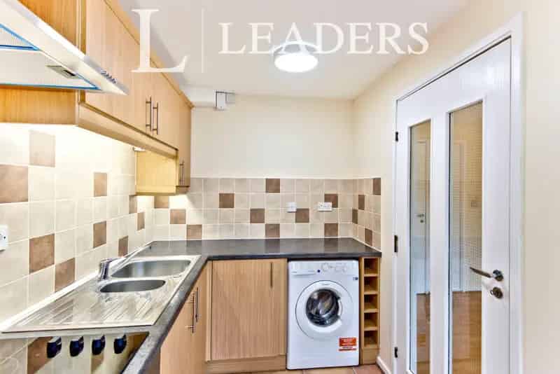 1 Bedroom Apartment Hutton No Deposit Option Available Now
