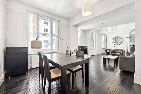 2-Bedroom Apartment in Westminster Palace Gardens