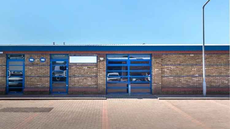 Industrial For Rent in Slough, England